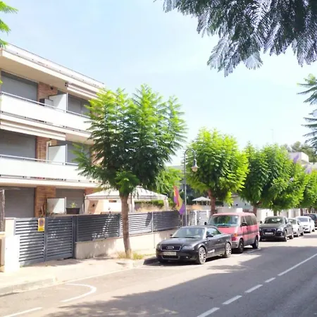 Bara Blanc Apartment Roda de Bera